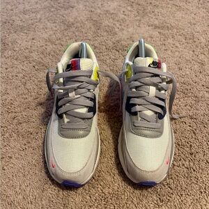 Nike GS/Youth Air Max 90 trainers in white and multi-colour